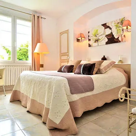 Maison Chaleureuse A Orange Avec Piscine Privee